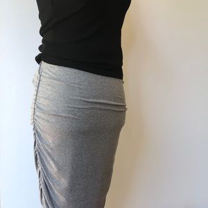 Vince Camuto skirt XS. Fits small also.